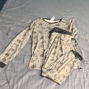 Women’s Gray Pajama Set